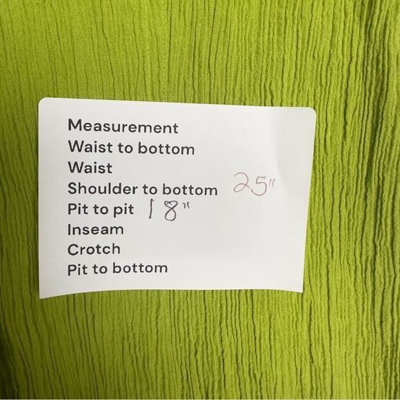 Chicoswomans  100% Cottpn Green Button Up gause material Top  Sz 2 like new - Picture 7 of 7